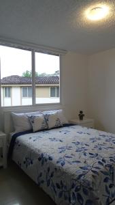 Ένα ή περισσότερα κρεβάτια σε δωμάτιο στο 3Room Penthouse Beach Condo +24 φωτογραφίες