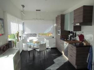 Köök või kööginurk majutusasutuses Romantic Hideaway