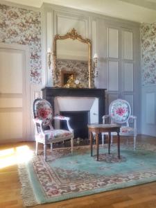 Posezení v ubytování Château de Chantore