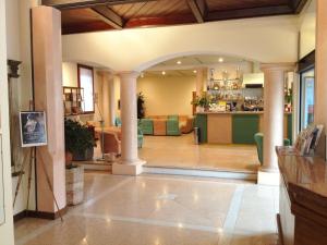 Lobbyen eller receptionen på Albergo Bianchi Stazione