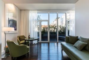 A seating area at Magna Pars l'Hotel à Parfum, Small Luxury Hotels of the World