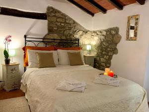 Posteľ alebo postele v izbe v ubytovaní Villa del lago