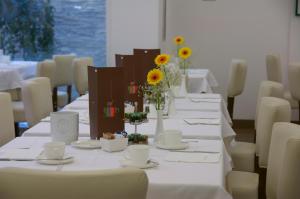 Hotel Plaza餐厅或其他用餐的地方