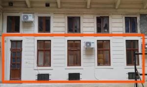 Budova, v ktorej sa apartmán nachádza