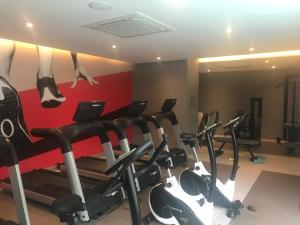 Centrul de fitness și/sau facilități de fitness de la Suites Metrô Luz