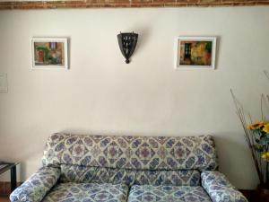 A seating area at Masico Santana
