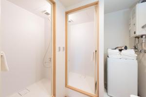 Salle de bains dans l'établissement TORA HOTEL Tokyo Skytree 寅ホテル スカイツリーG