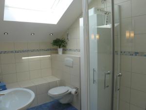 Ένα μπάνιο στο Apartments Sonnendeck