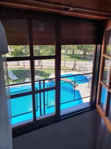 Bazén v ubytování Hotel Carlos Paz nebo v jeho okolí