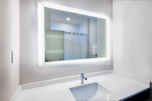 Koupelna v ubytování Holiday Inn Express Port Lavaca by IHG