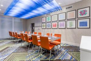 Konferenční prostory v ubytování Holiday Inn Express & Suites - Florence - Cincinnati Airport by IHG + 33 fotografií