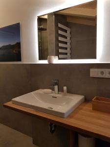 Phòng tắm tại Bodenschneid Suiten Neureuthblick