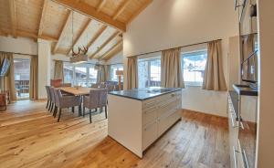 Kuchyňa alebo kuchynka v ubytovaní Residenz Der Wieshofer