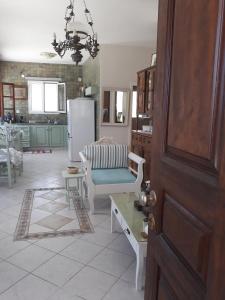 Posezení v ubytování Eftychias residence