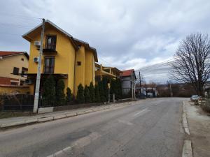 S&M Apartmani during the winter