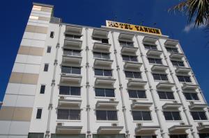Bangunan di mana terletaknya hotel