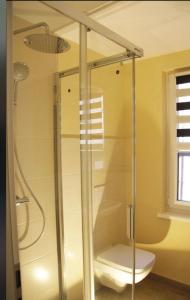 Koupelna v ubytování Ferienwohnung mit Balkon in Schmölln