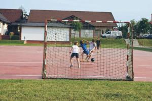 Tenis a/nebo squash v ubytování Hotel Intergaj Bijeljina nebo okolí