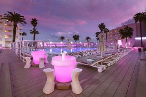 The swimming pool at or close to Hotel Garbi Ibiza & Spa