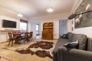 Posedenie v ubytovaní Apartamenty Orkana Centrum Zakopane