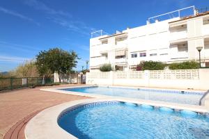 Bazén v ubytovaní Global Properties, Apartamento en Marjal de Corinto con Piscina alebo v jeho blízkosti + 28 fotografií
