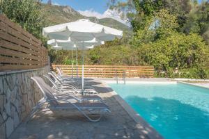 The swimming pool at or close to Dallas Valtos Studios