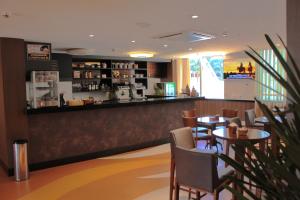 Lounge nebo bar v ubytování Barretos Park Hotel