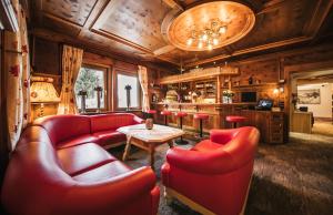 Posezení v ubytování Hotel Sonnenheim + 37 fotografií