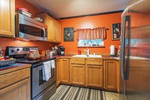 スワードにあるSecluded Seward Home Patio, 2 Mi to Kenai Fjords!のギャラリーの写真