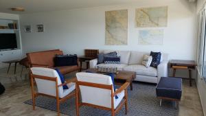 Imagen de la galería de Amazing Oceanfront unit on Mansa Beach, en Punta del Este