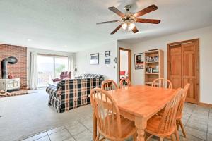 巴特利特Bartlett Condo with Mountain Views Near Ski Resorts!的相册照片