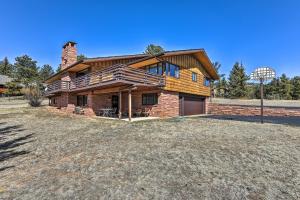 Gallery image of Spacious Colorado Retreat with Deck and Mountain Views in Estes Park