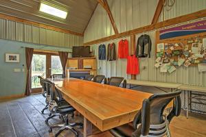Renovated Winona Barn with 2 Decks on 80-Acre Lot!
