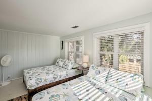 Imagen de la galería de Cozy Waterfront Island House on Live Oak Island!, en Panacea