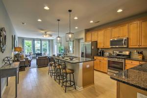 Ảnh trong thư viện ảnh của Townhome with Amenities 4 Miles to Bethany Beach! ở Millville