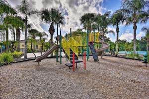 Zona de joacă pentru copii de la Kissimmee Retreat with Pool Access Less Than 4 Mi to Disney!