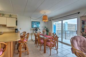 Billede fra billedgalleriet på Walk to the Beach Ocean City Condo with Balcony i Ocean City