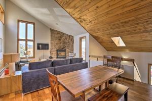 Gallery image of Modern Condo with Balcony and BBQ, 6 Mi to Winter Park in Fraser +17 photos