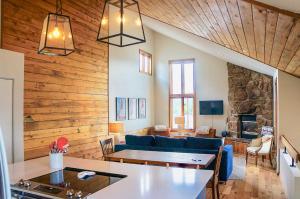 Gallery image of Modern Condo with Balcony and BBQ, 6 Mi to Winter Park in Fraser