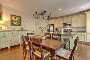 Billede fra billedgalleriet på Lake Oconee Cottage with Porch-Special Masters Rate! i Greensboro + 18 billeder