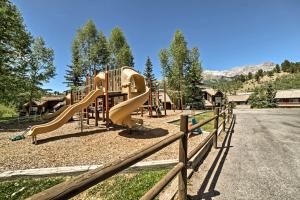 Laste mänguala majutusasutuses Mountain Village Home Steps to Ski Lift and Shuttle!