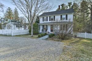 Gallery image of Cozy Litchfield House with Fenced-In Yard and Fire Pit in Litchfield