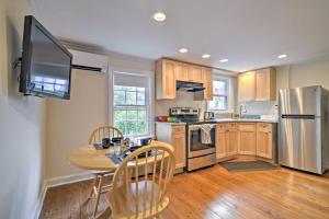 Φωτογραφία από το άλμπουμ του Updated Apt with Balcony - 10min to Point Pleasant! σε Manasquan