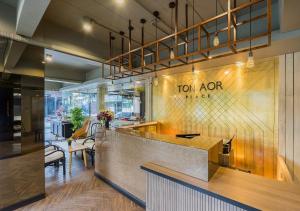 The lobby or reception area at Ton Aor Place Hotel