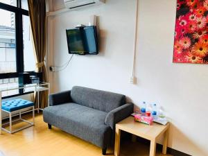 TV a/nebo společenská místnost v ubytování Daraya Hostel