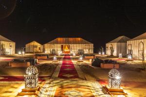 Fotografie z fotogalerie ubytování Sirocco Luxury Camp v destinaci Merzouga