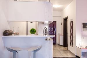 Gallery image of Studio Residence Militari M6 in Roşu +17 photos