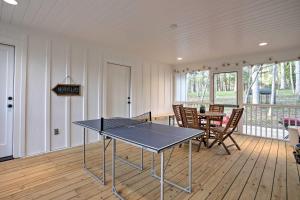 Facilități de tenis de masă la sau în apropiere de Enchanting Andersonville Home Steps to Norris Lake