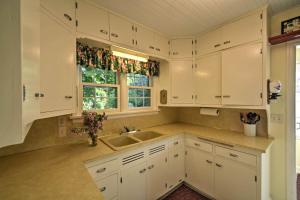 Imagen de la galería de Family-Friendly Fish Creek Cape House with Deck!, en Fish Creek