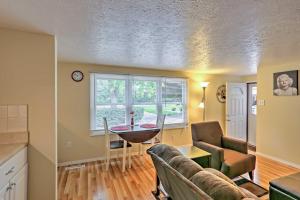 Fotografie z fotogalerie ubytování Lake Erie Unit with Fire Pit 30 Mi to Cedar Point! v destinaci Amherst + 16 fotografií